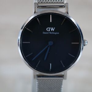 Daniel Wellington Classic Petite Watch – Pre-Owned, Round, Black/Silver